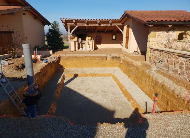 piscines à Roanne et alentours